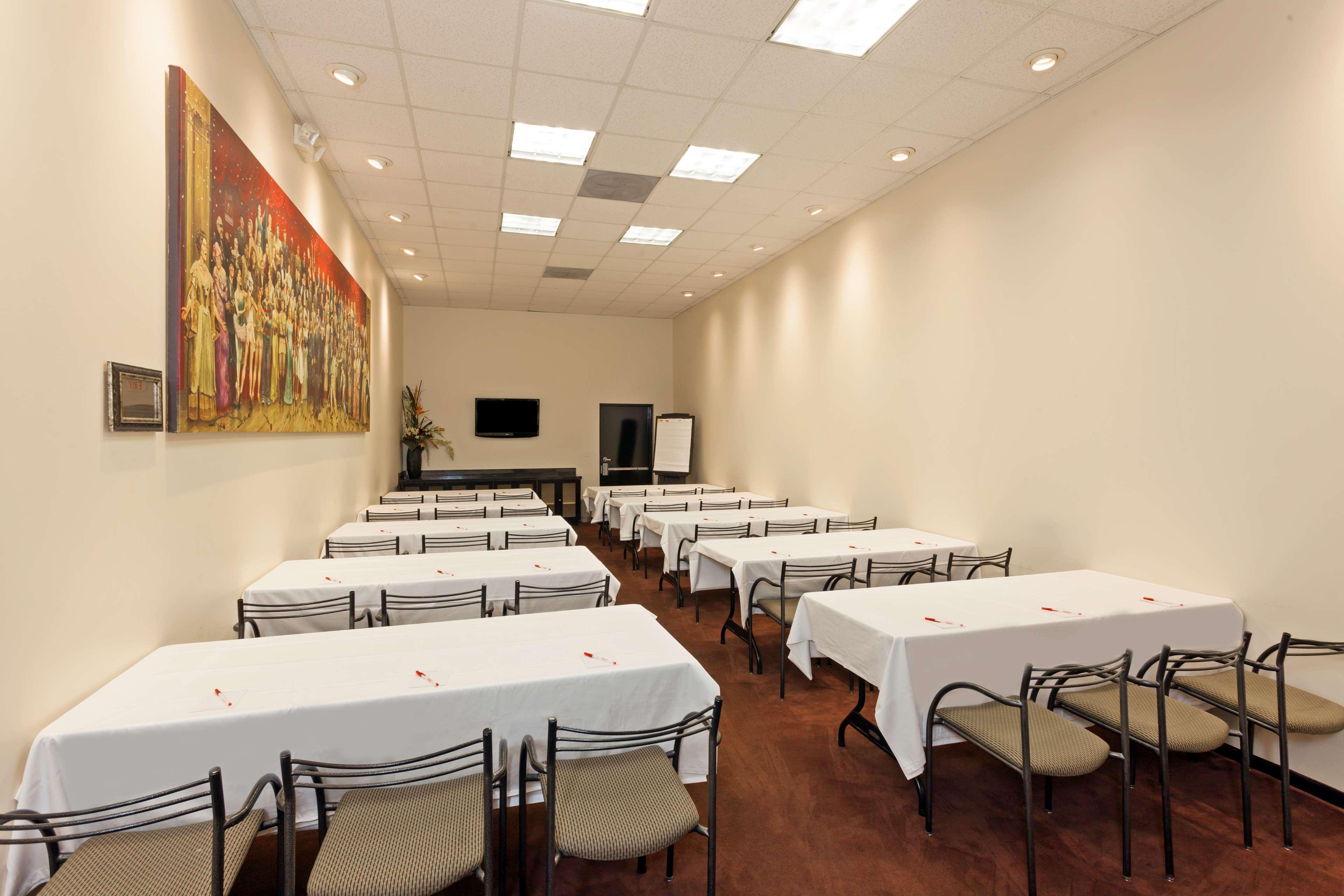 Ramada Plaza By Wyndham West Hollywood Hotel & Suites Los Angeles Zewnętrze zdjęcie