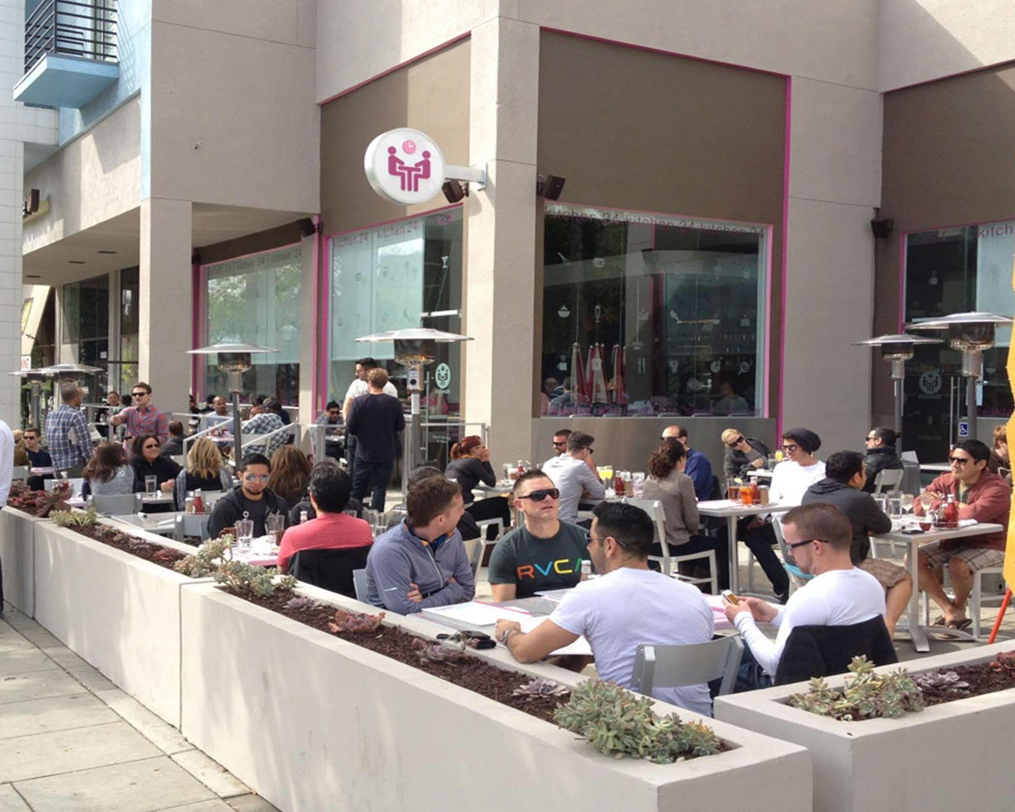 Ramada Plaza By Wyndham West Hollywood Hotel & Suites Los Angeles Zewnętrze zdjęcie